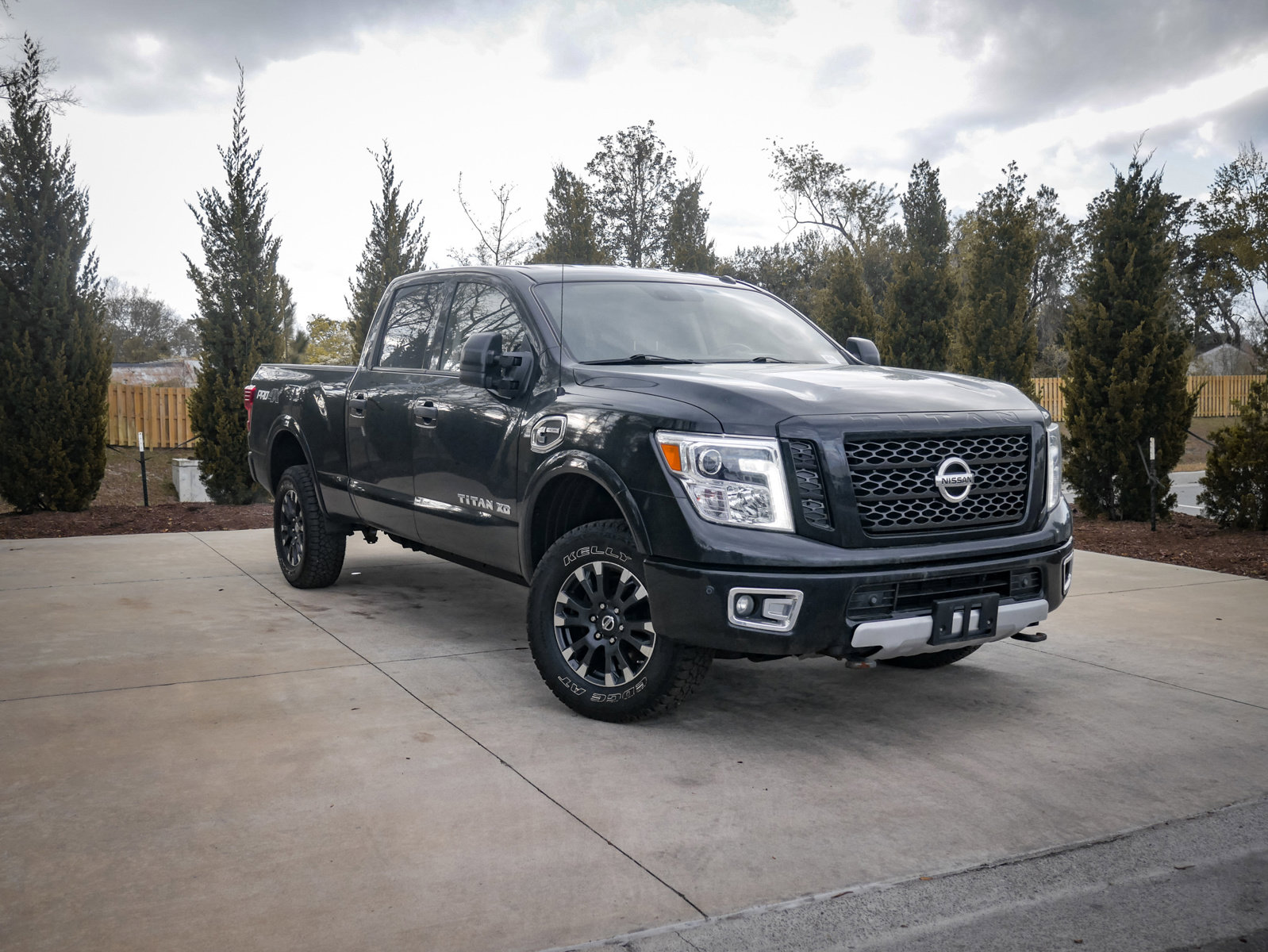 Pre-Owned 2017 Nissan Titan XD PRO-4X Pickup in Cary #P8155 | Hendrick  Dodge Cary