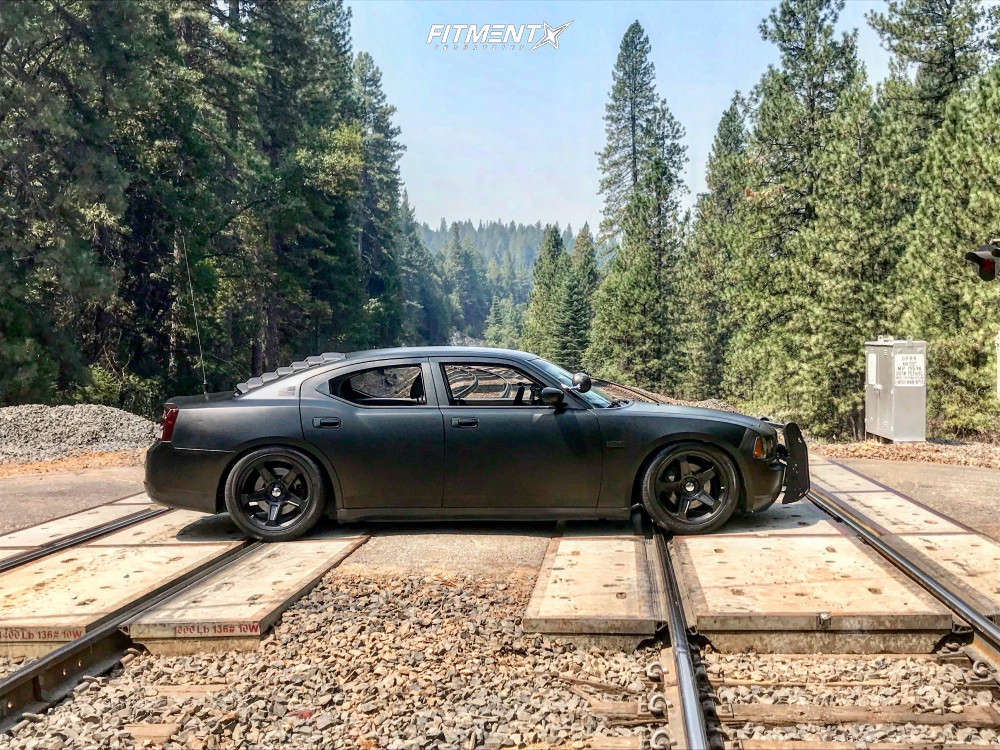 2009 Dodge Charger R/T with 20x9.5 Voxx Replicas Demon and Atturo 275x40 on  Coilovers | 729371 | Fitment Industries