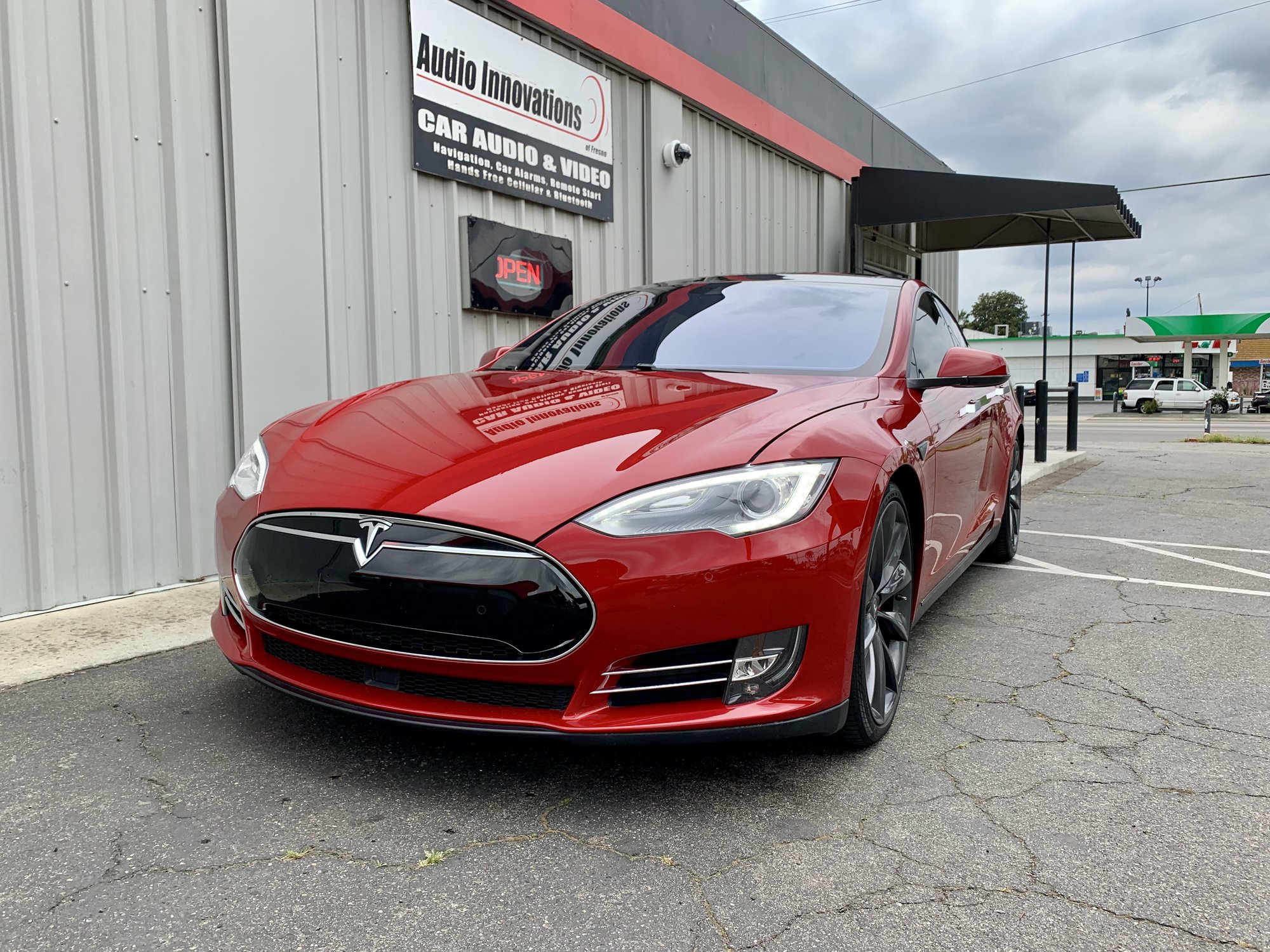 2015 Tesla Model S P90DL, AP1, Red Multi-Coat , 62k Miles, Factory b2b  Warranty 2023 | Tesla Motors Club