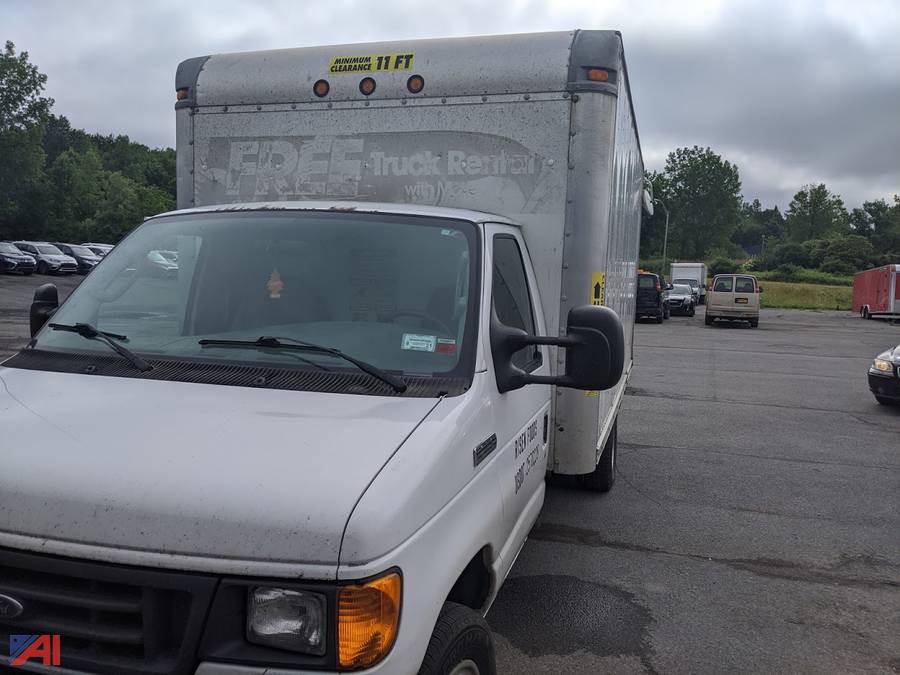 Auctions International - Auction: Business Liquidation-NY #21850 ITEM: 2007  Ford E350 Super Duty Box Truck