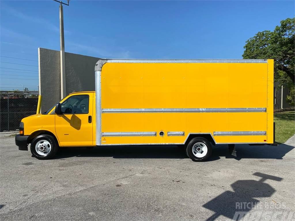 GMC SAVANA 3500 DRW 16 FT BOX TRUCK LOADING RAMP, 2018, United States -  Used box trucks - Mascus USA
