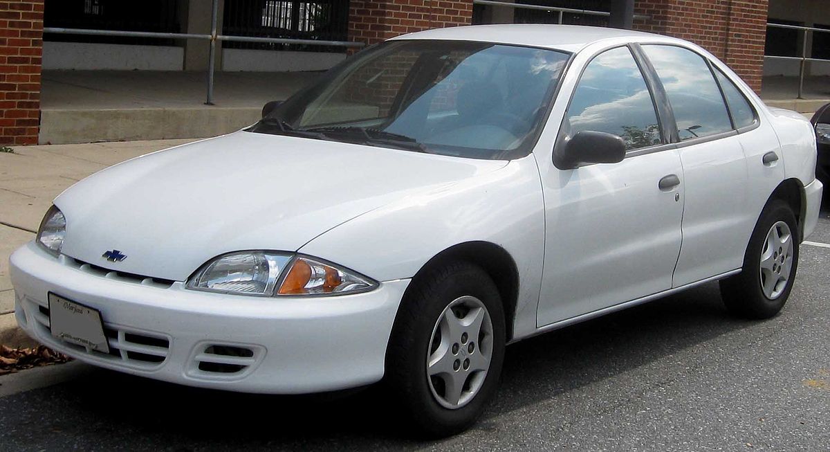 File:2000-2002 Chevrolet Cavalier sedan.jpg - Wikimedia Commons