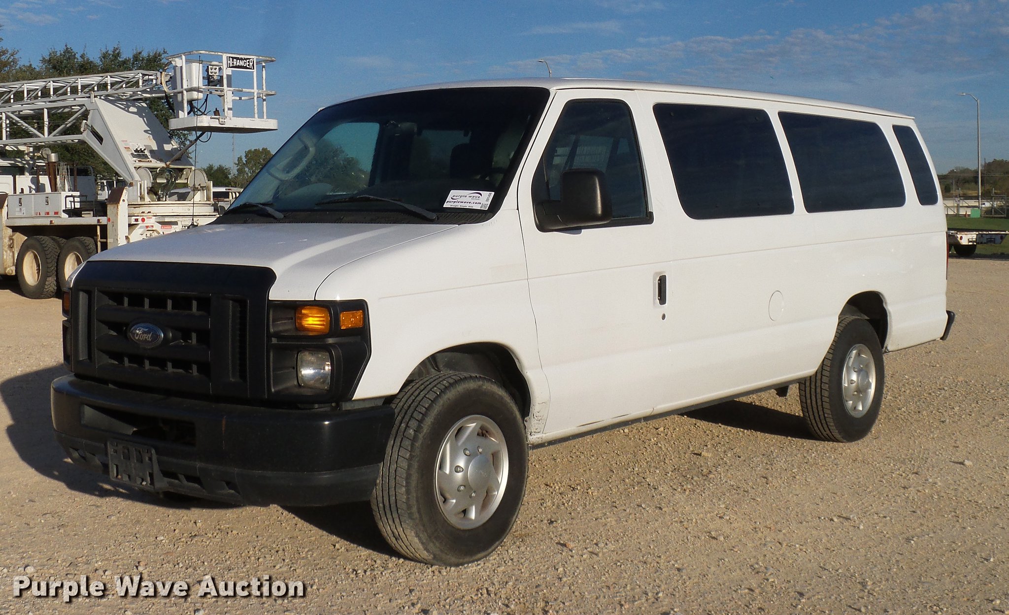 2011 Ford E350 Super Duty Extended van in Austin, TX | Item DD1456 sold |  Purple Wave