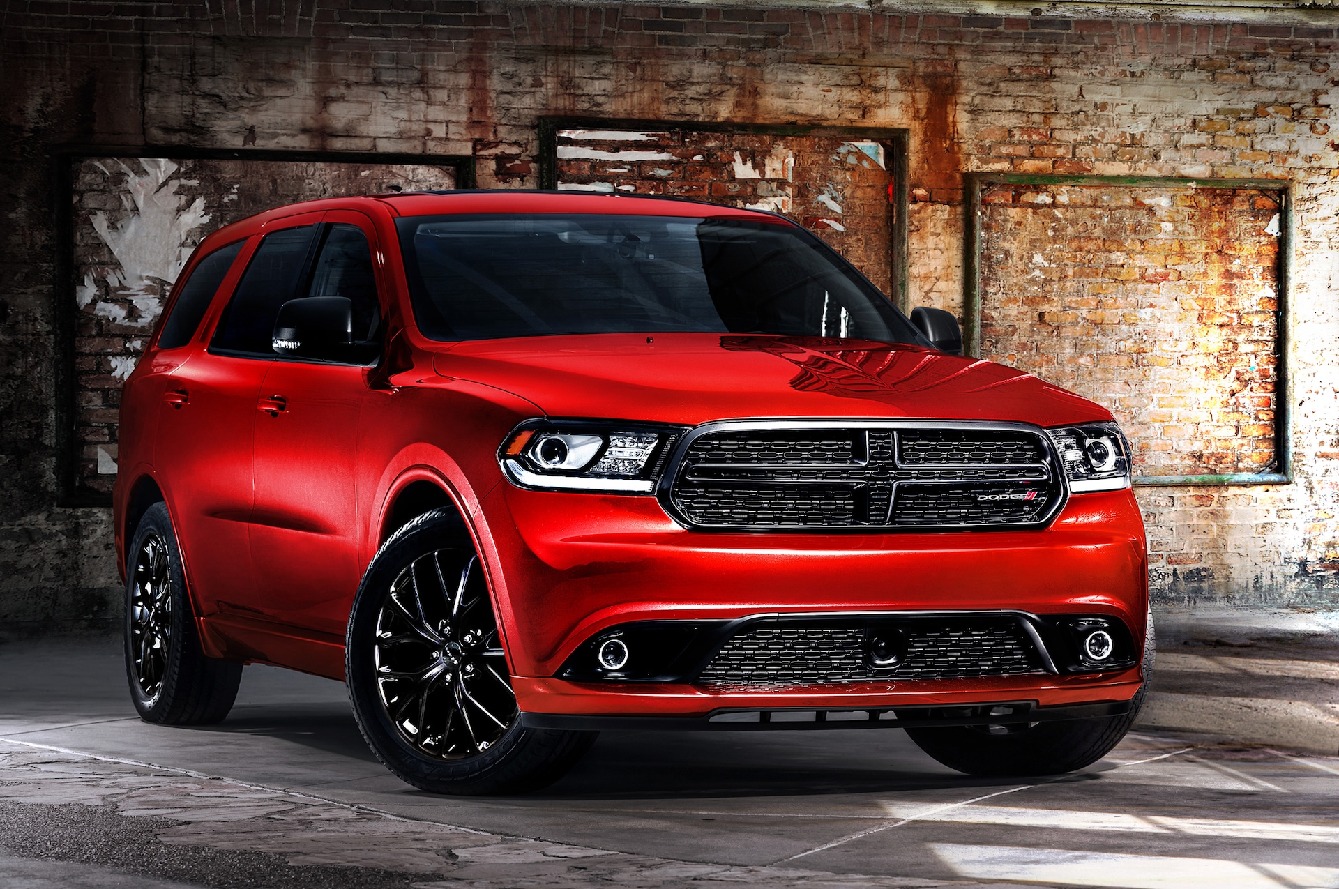 2014 Dodge Durango Turns to the Dark Side With Blacktop Package