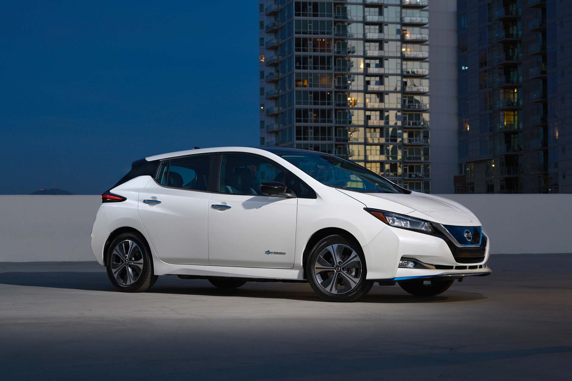 More powerful, 226-mile range 2019 Nissan Leaf Plus electric car unveiled  at CES