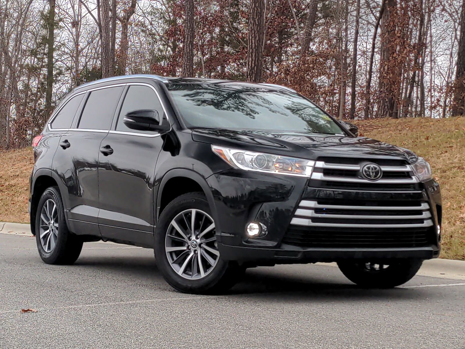 Pre-Owned 2017 Toyota Highlander XLE SUV in Cary #NA0434A | Hendrick Dodge  Cary