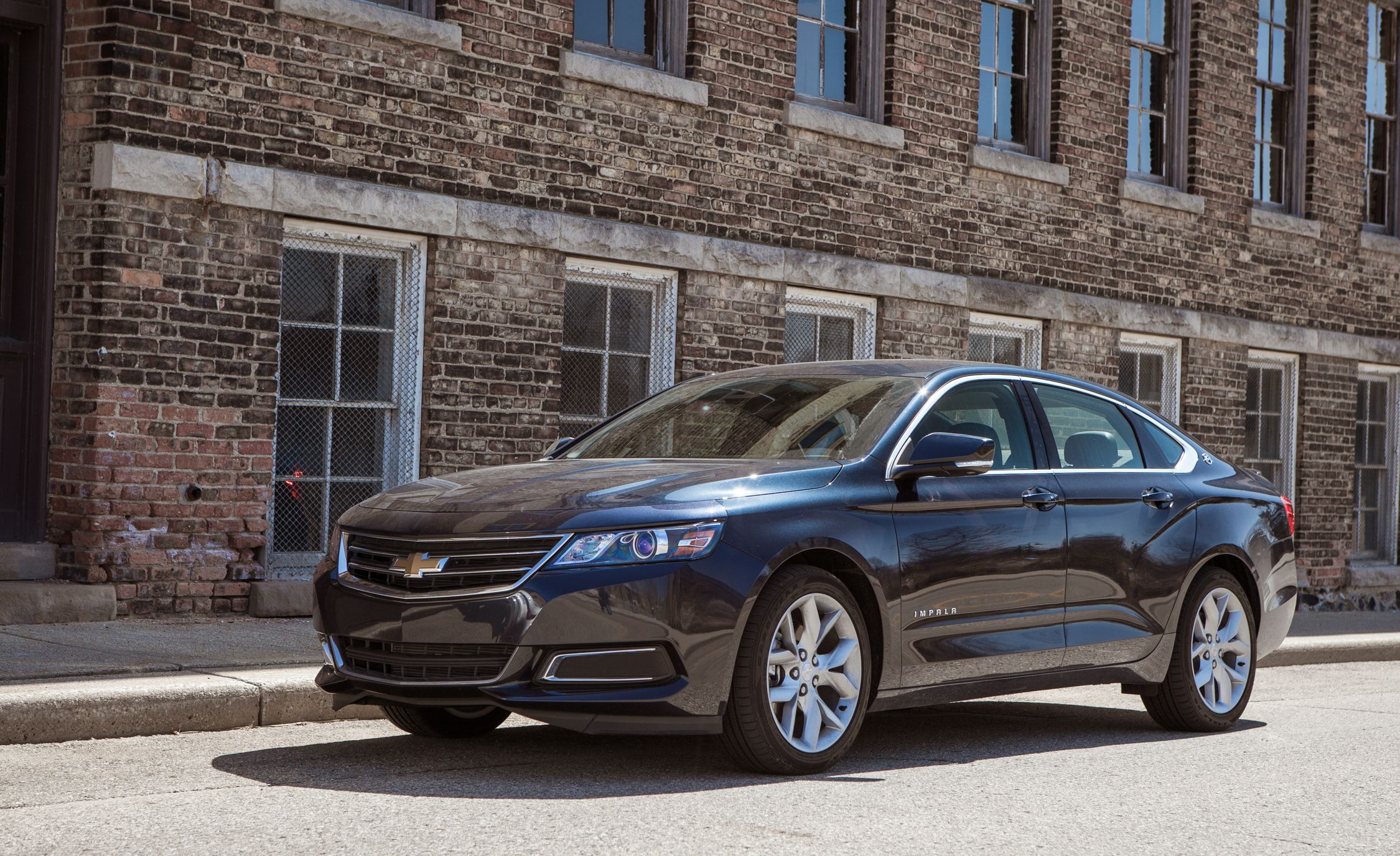 2019 Chevrolet Impala Review, Pricing, and Specs