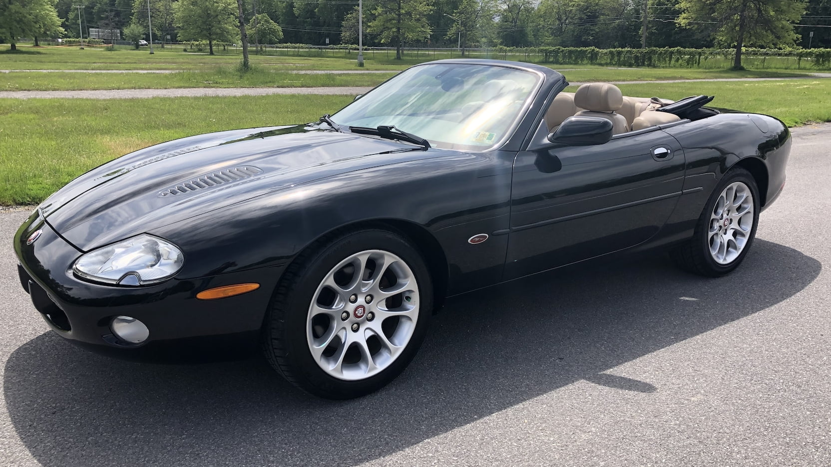 2002 Jaguar XKR Convertible | T37 | Harrisburg 2019