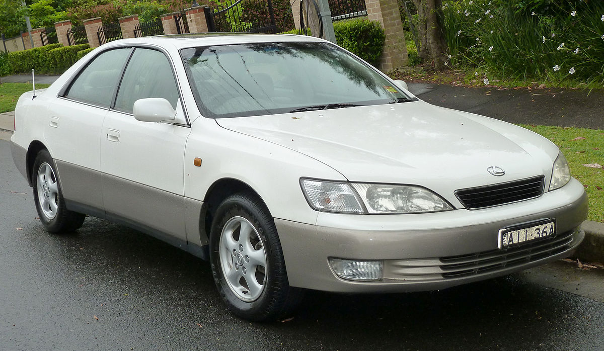 File:1996-1999 Lexus ES 300 (MCV20R) LXS sedan (2011-10-25) 01a.jpg -  Wikipedia