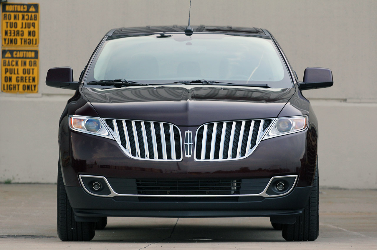 2011 Lincoln MKX - Information and photos - MOMENTcar