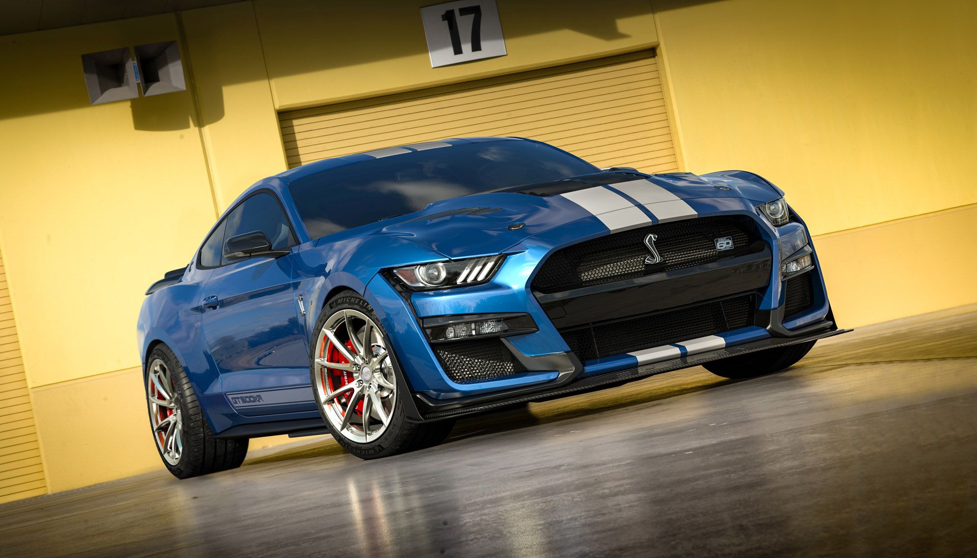 Ford Mustang Shelby GT500KR Gets 900 HP, Suspension, and Carbon