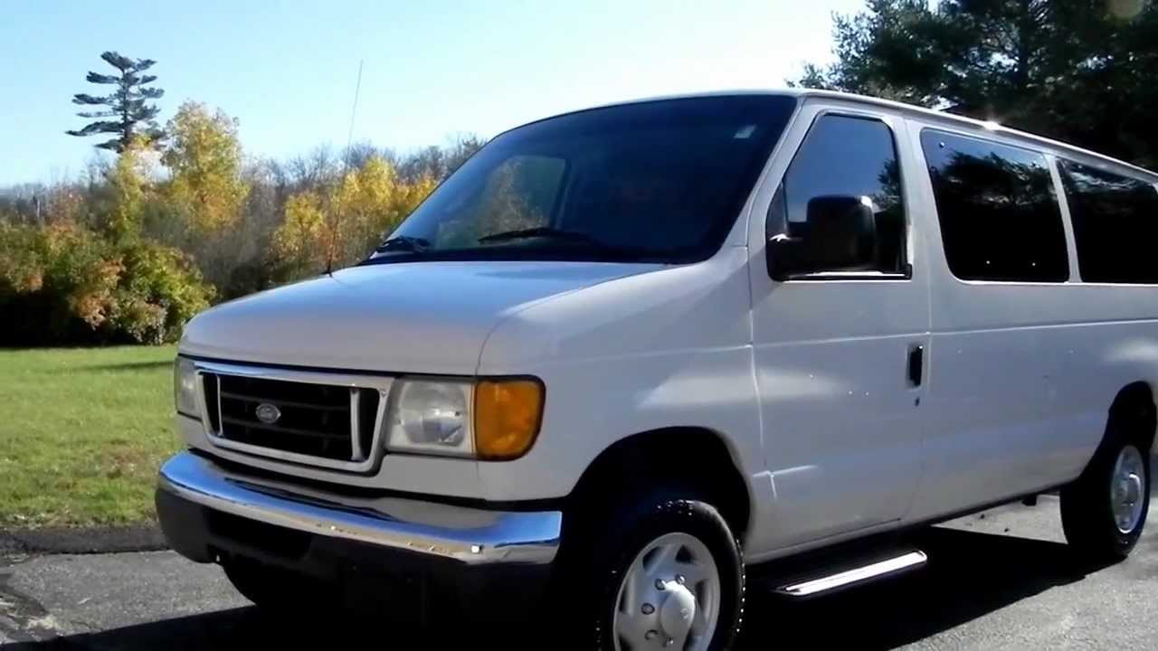 2006 Ford E-350 Super Duty XLT RWD12 Passenger Van 5.4L V8 GAS - YouTube