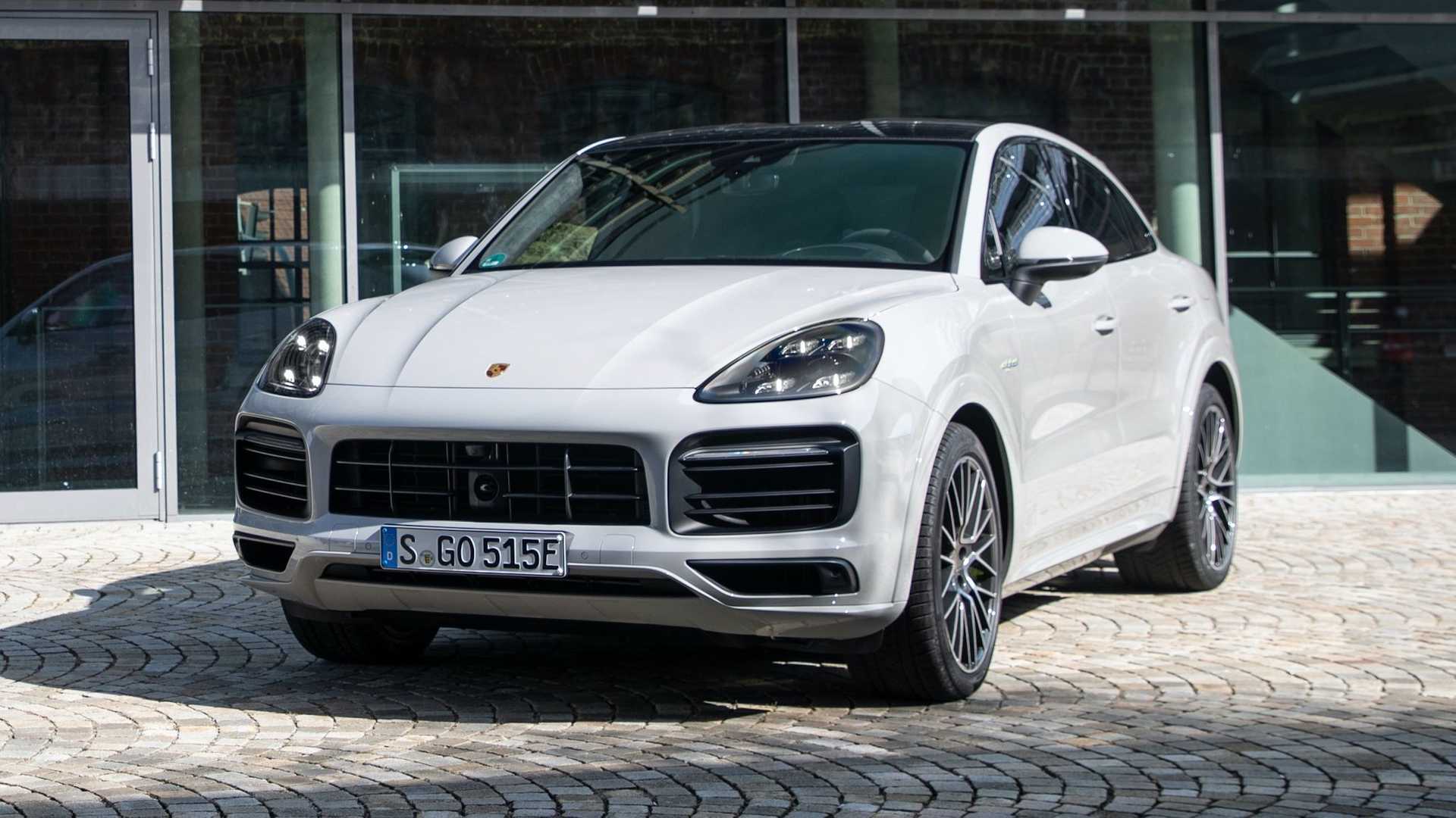 Everything You should know about Porsche Cayenne E-Hybrid Specifications -  EVMagz