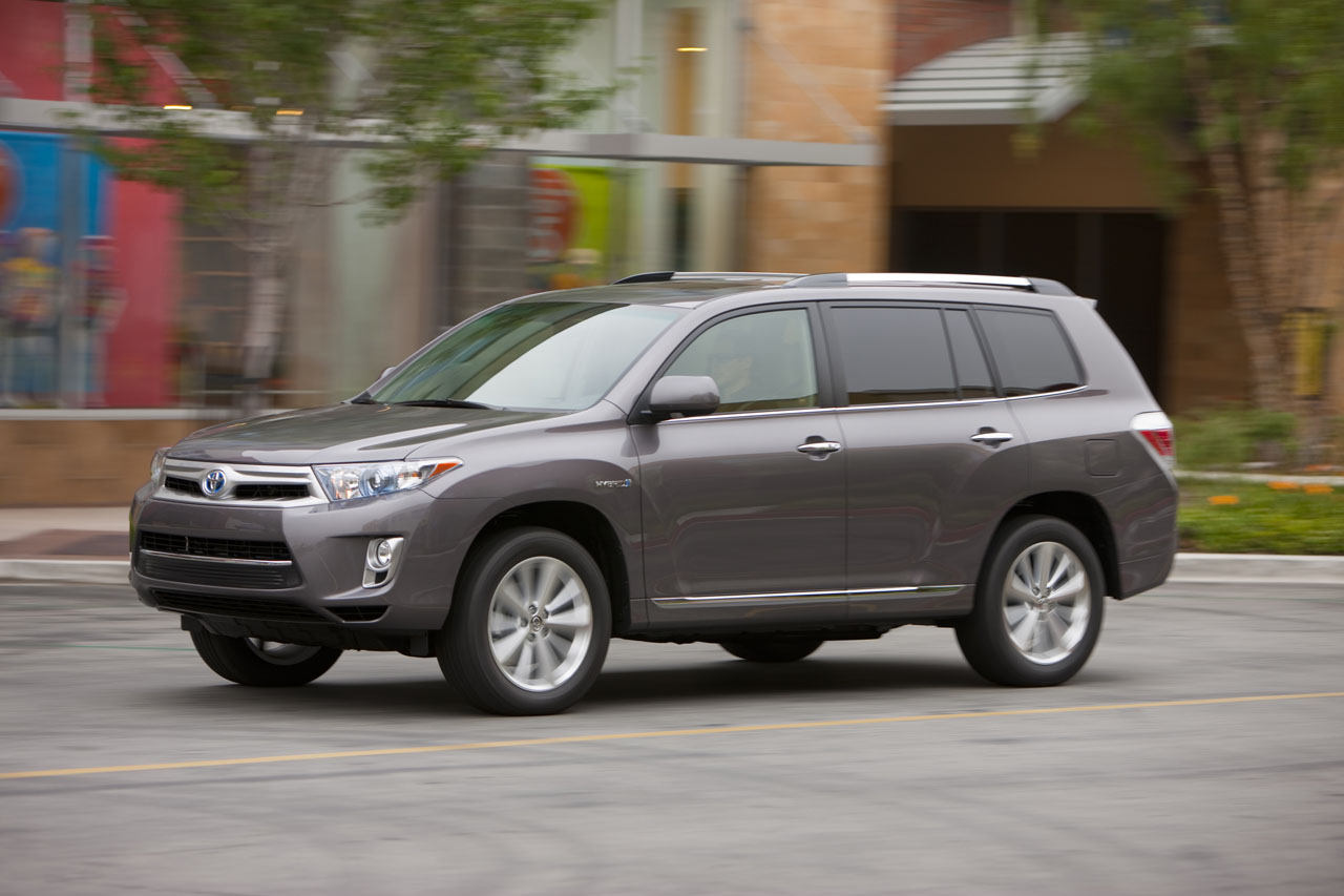 2011 Toyota Highlander Review, Ratings, Specs, Prices, and Photos - The Car  Connection