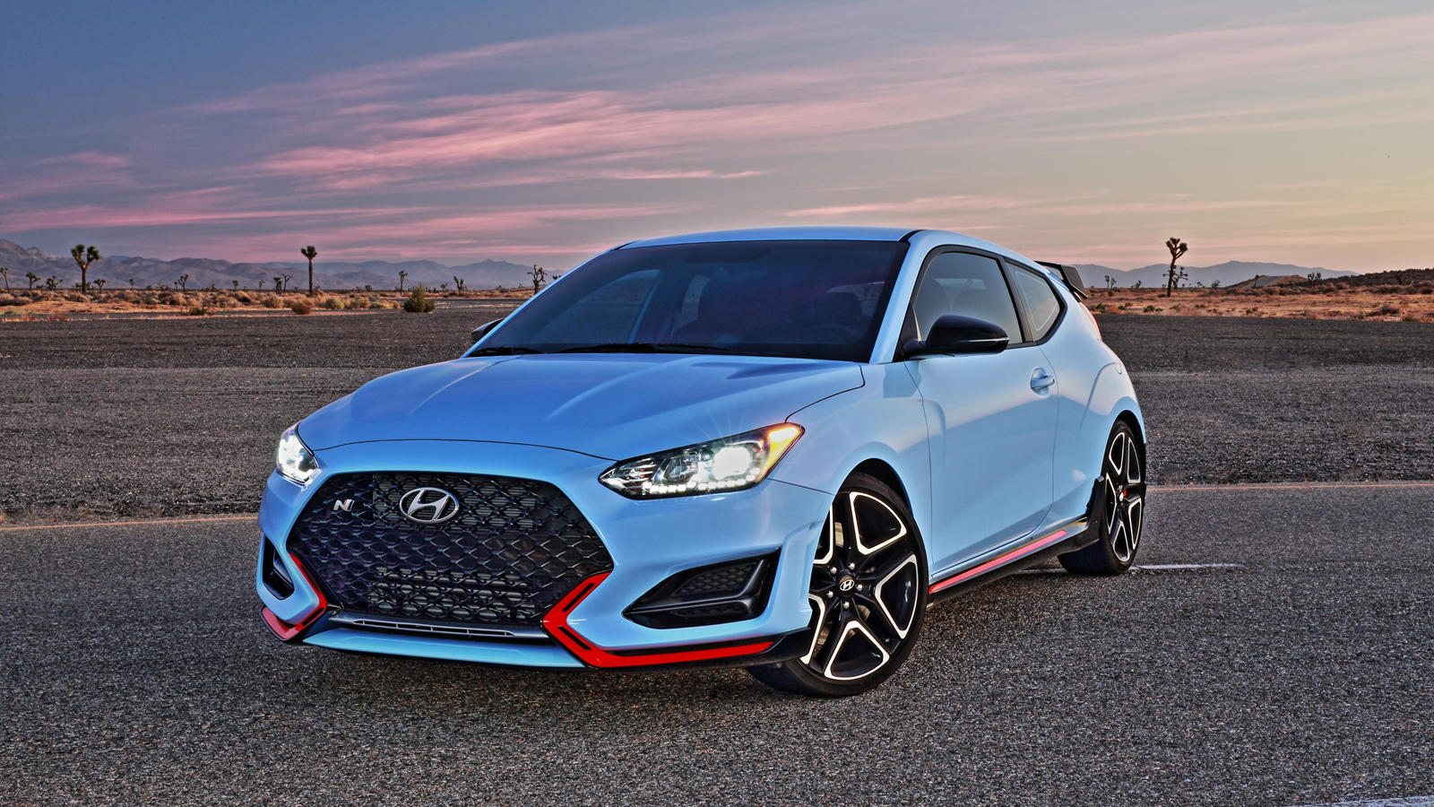 2022 Hyundai Veloster N Review, Pricing | Veloster N Hatchback Models |  CarBuzz