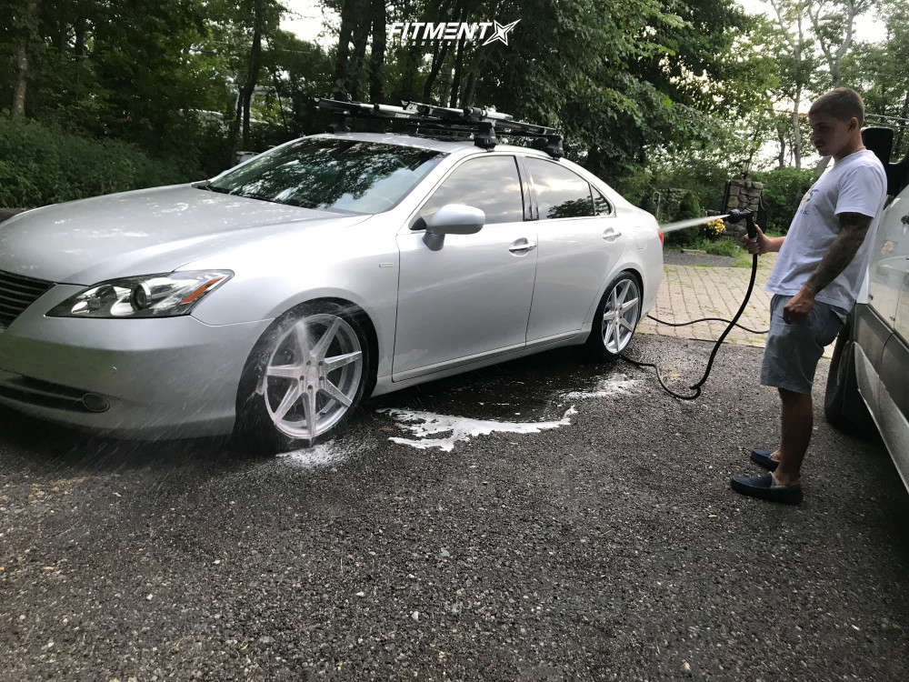 2009 Lexus ES350 Base with 19x8.5 Rohana Rc7 and Continental 235x40 on  Coilovers | 832505 | Fitment Industries
