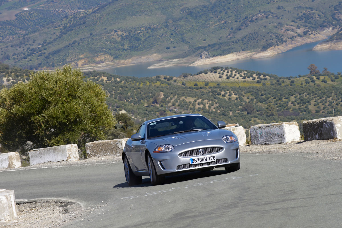 2009 Jaguar XKR review - prices, specs and 0-60 time | | evo