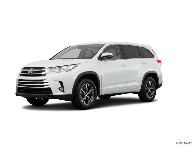 2017 Toyota Highlander Research, photos, specs, and expertise | CarMax